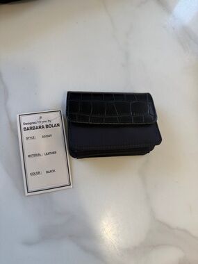 Black Leather Croc-Embossed Women's Wallet